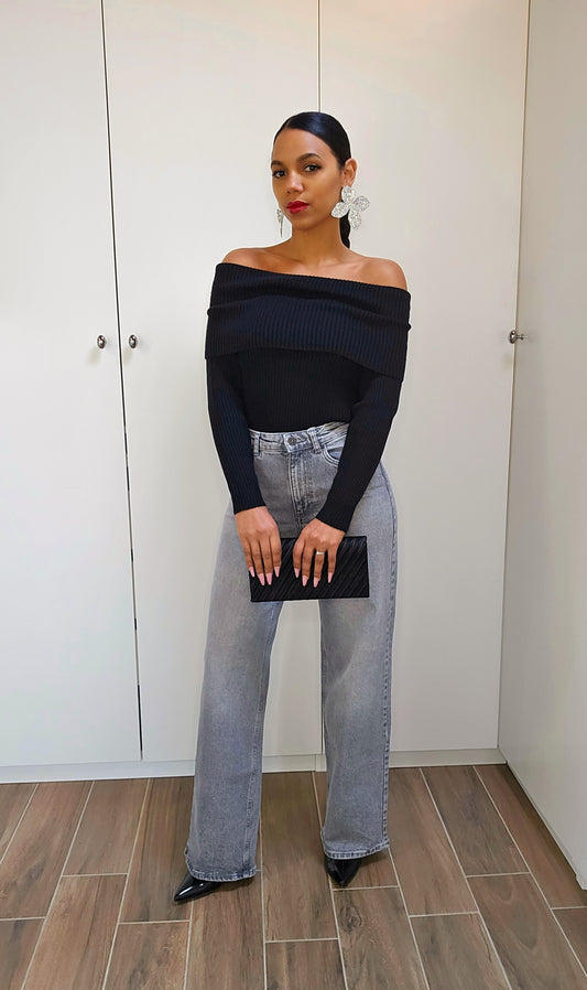 Maglia Katia scollo a barca nera