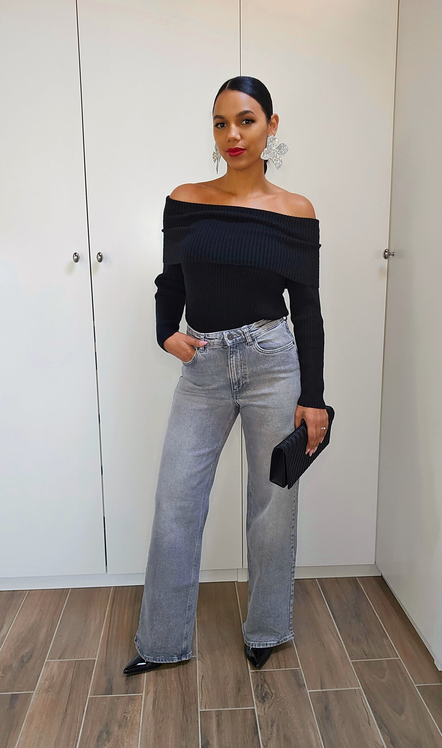 Maglia Katia scollo a barca nera