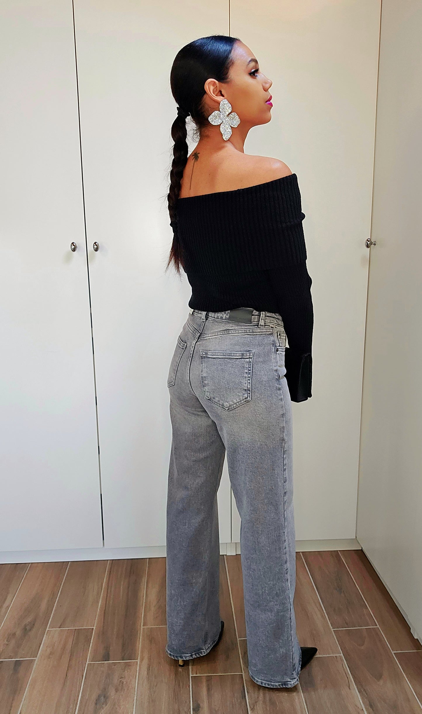 Maglia Katia scollo a barca nera