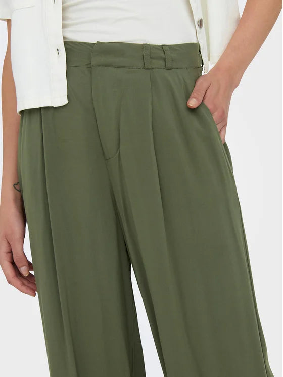 Pantalone a palazzo verde bosco