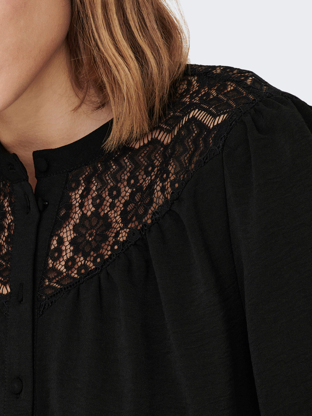 ONLMETTE MIX LACE BUTTON TOP